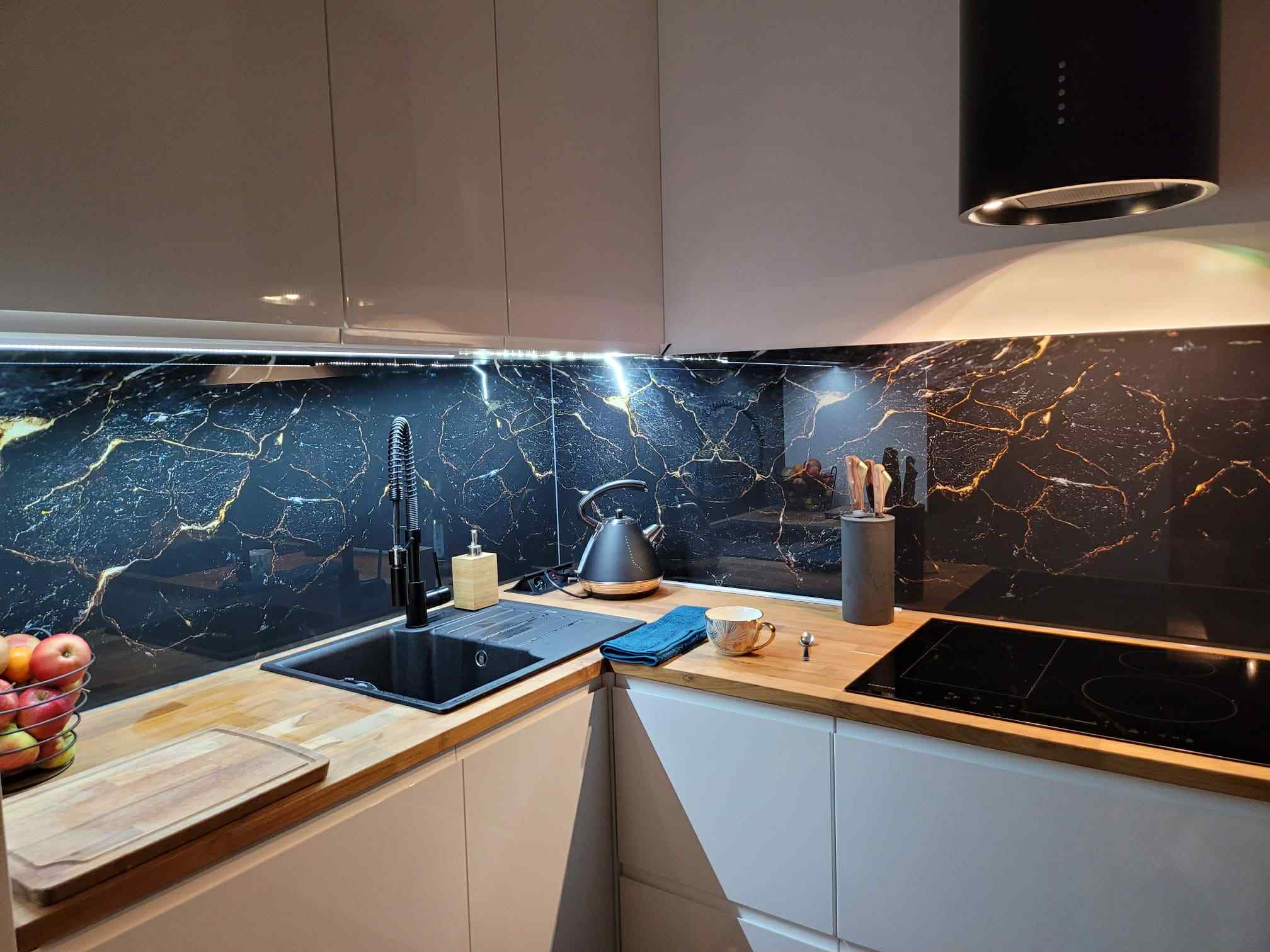 c8d02dea-5d0b-492b-9f41-8d130824f573